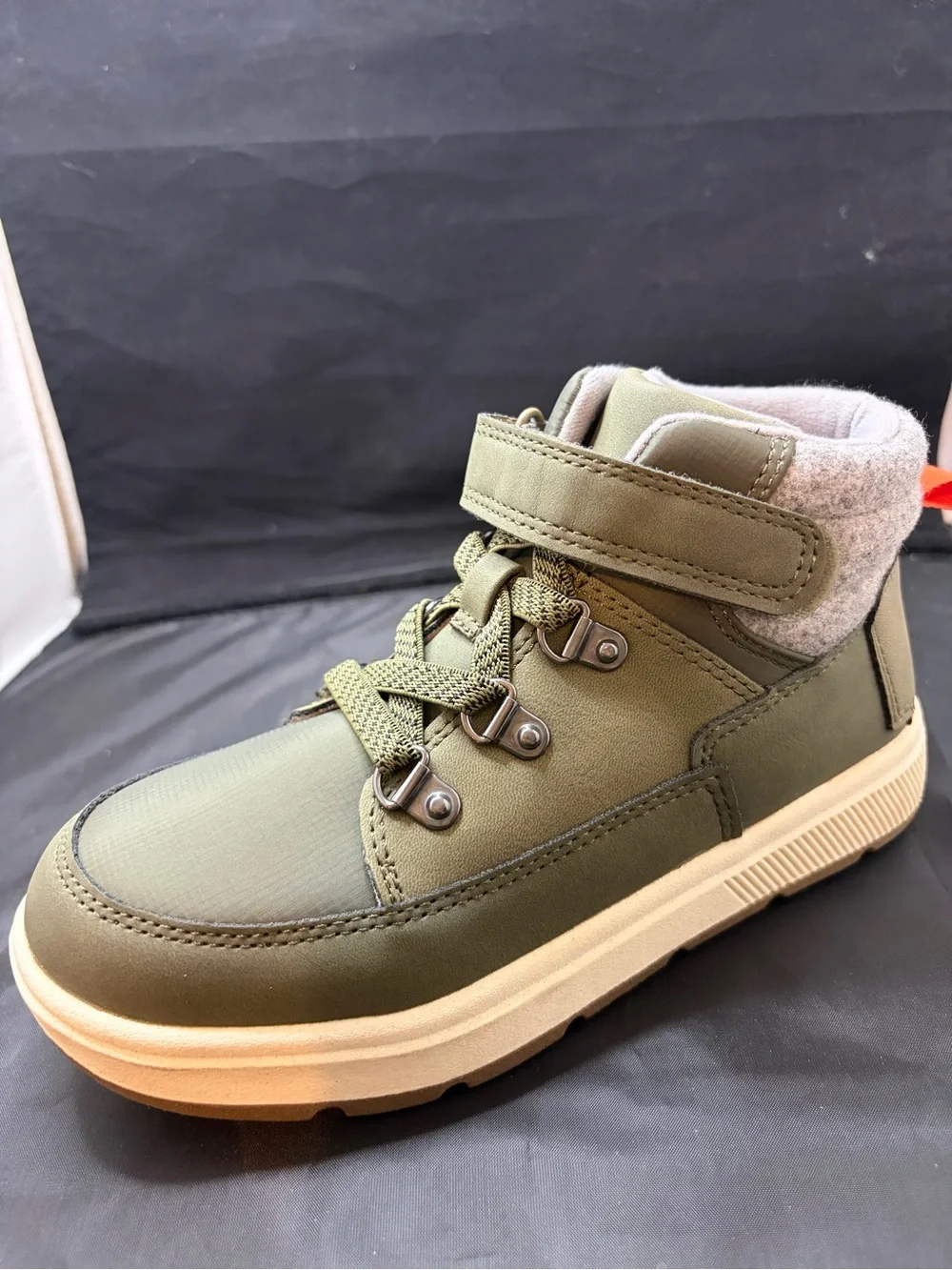 Cat & Jack Boy's Olive Green Kendrick Elastic Lace Sneaker Boots Size 13